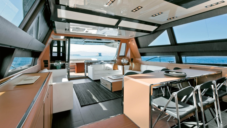 Fabrication de mobilier pour yachts